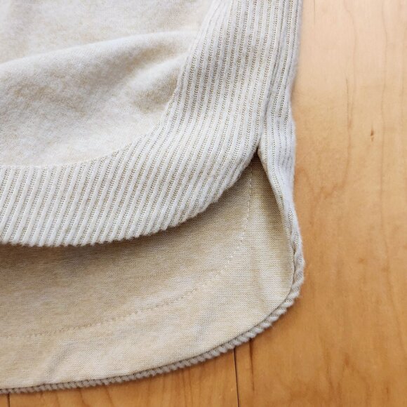 COLORTREE Paris M-L Red Barret Eiffel Tower Studs Decor Beige Sweater Top Tunic - Picture 6 of 16